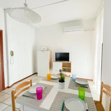 Homiday - Pinetina Apartment *