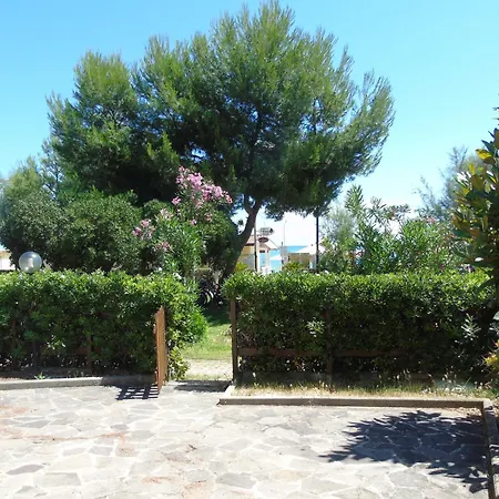 Apartment Homiday - Pinetina
