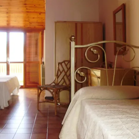 Homiday - Pinetina Pineto