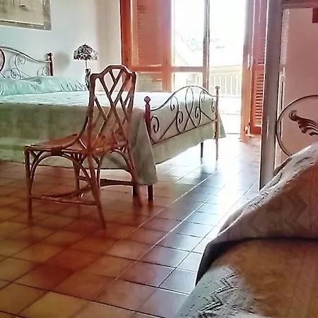 Homiday - Pinetina Daire Pineto