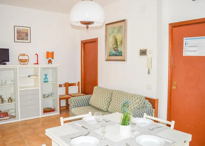 Homiday - Pinetina Пинето